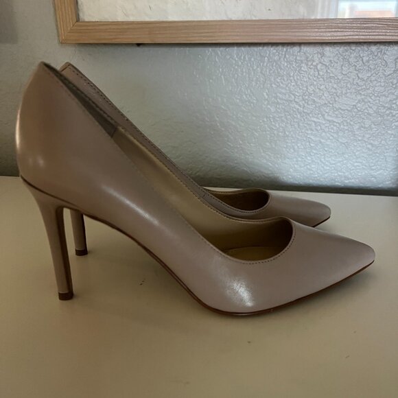 Marc Fischer Leather Pumps Heels Tan Beige Womens Size 10 - Picture 2 of 4